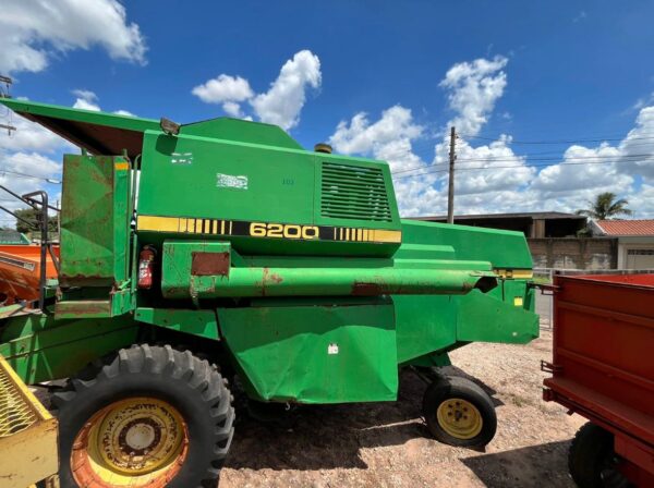 Colhedoura 6200 John Deere com 2 plataformas - Image 15